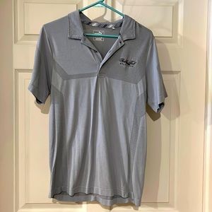 Mens like new golf shirt.